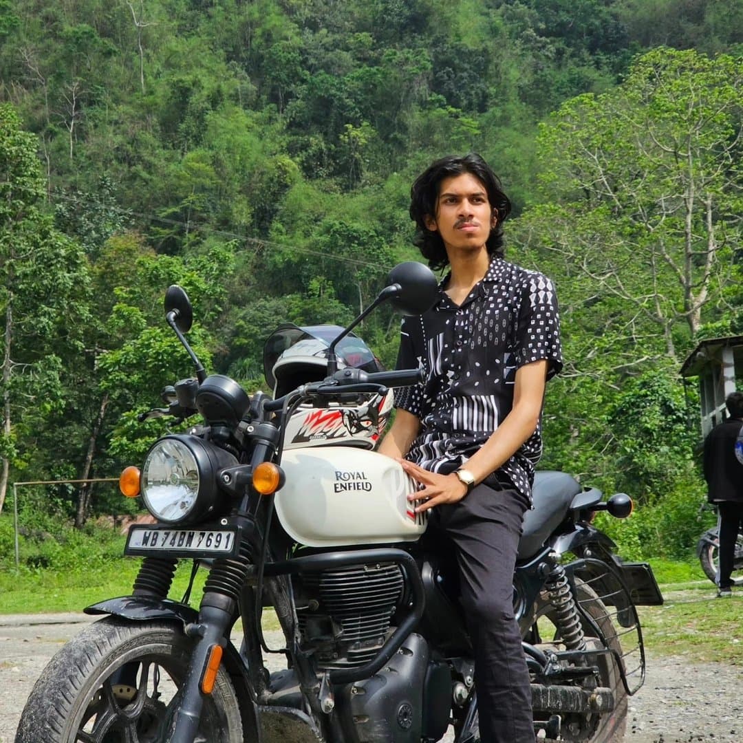 Ayush Chowdhury - Full Stack Developer